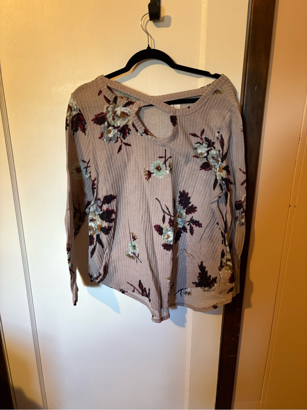 Maurices Mauve Floral Knit Top with Cream and Burgundy Accents